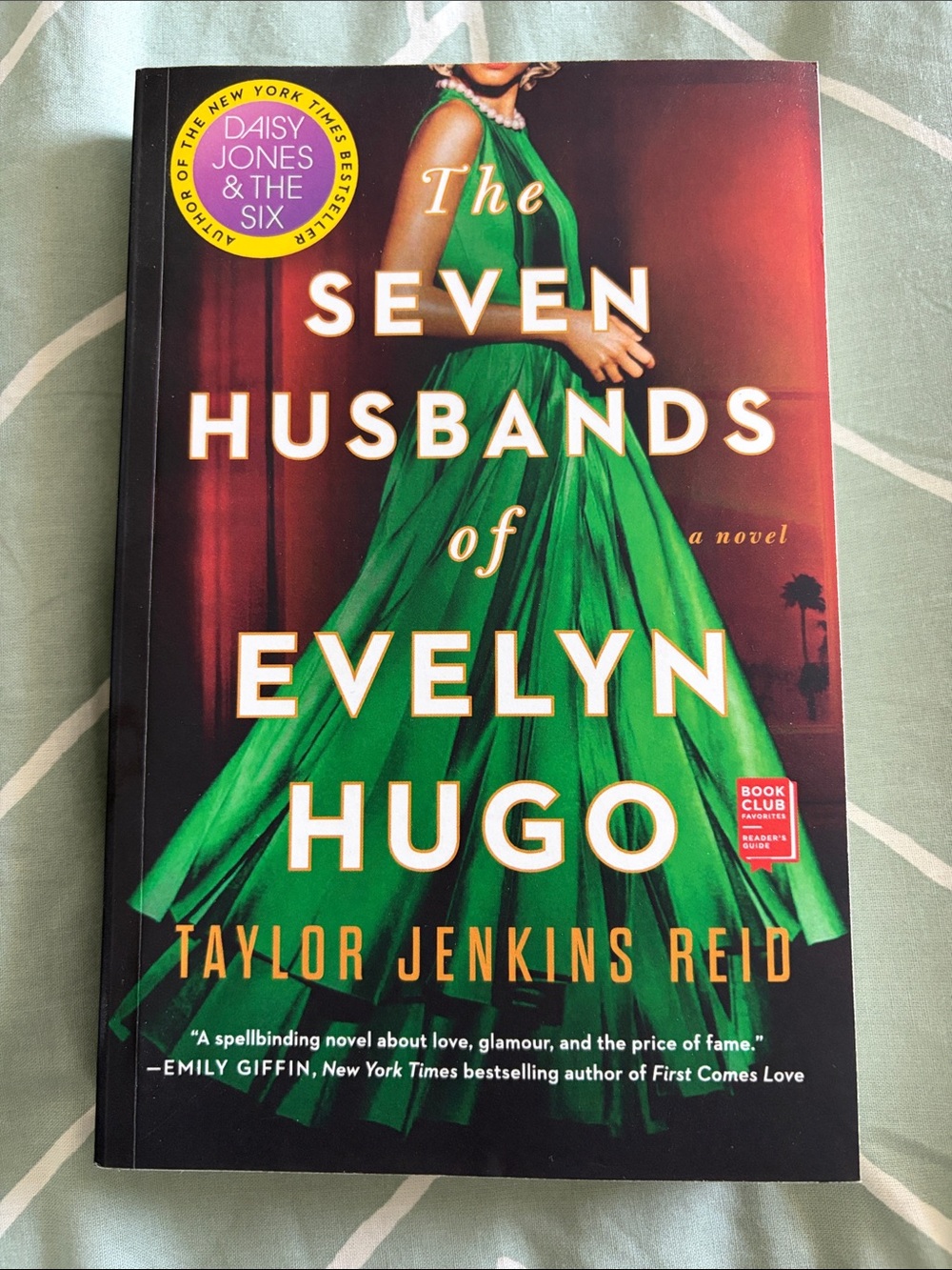The Seven Husbands of Evelyn Hugo - Paperback